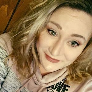 Meet your Posher, Chrystal